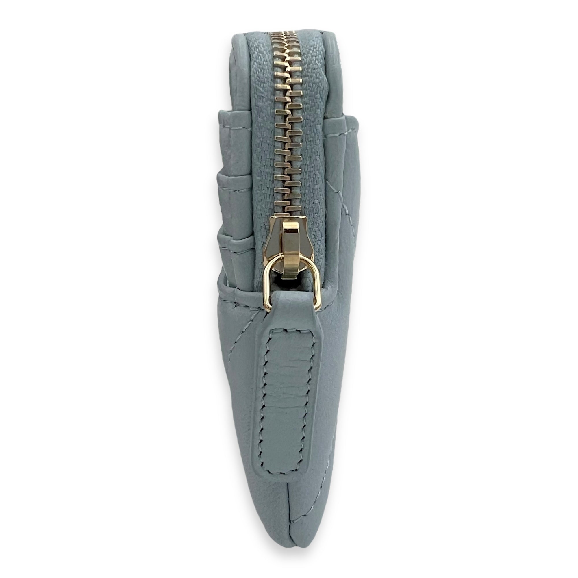 Chanel C19 Blue Card Holder in Lambskin, Gold hardware_3