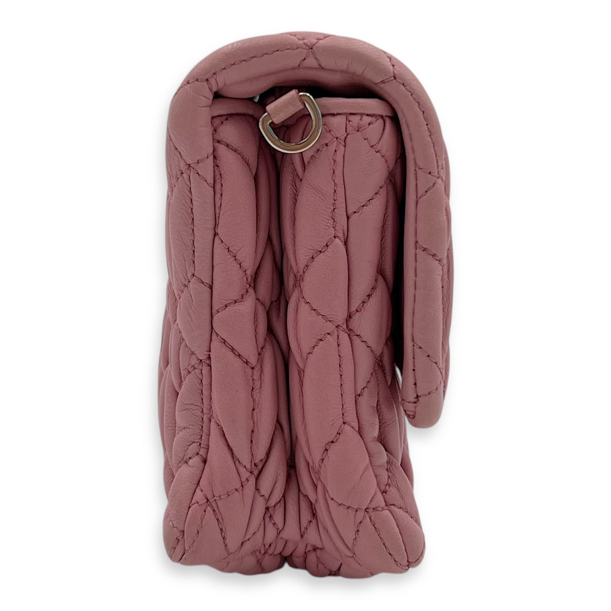 Miu Miu Matelassé Shoulder Bag Pink in Lambskin, Silver hardware_3