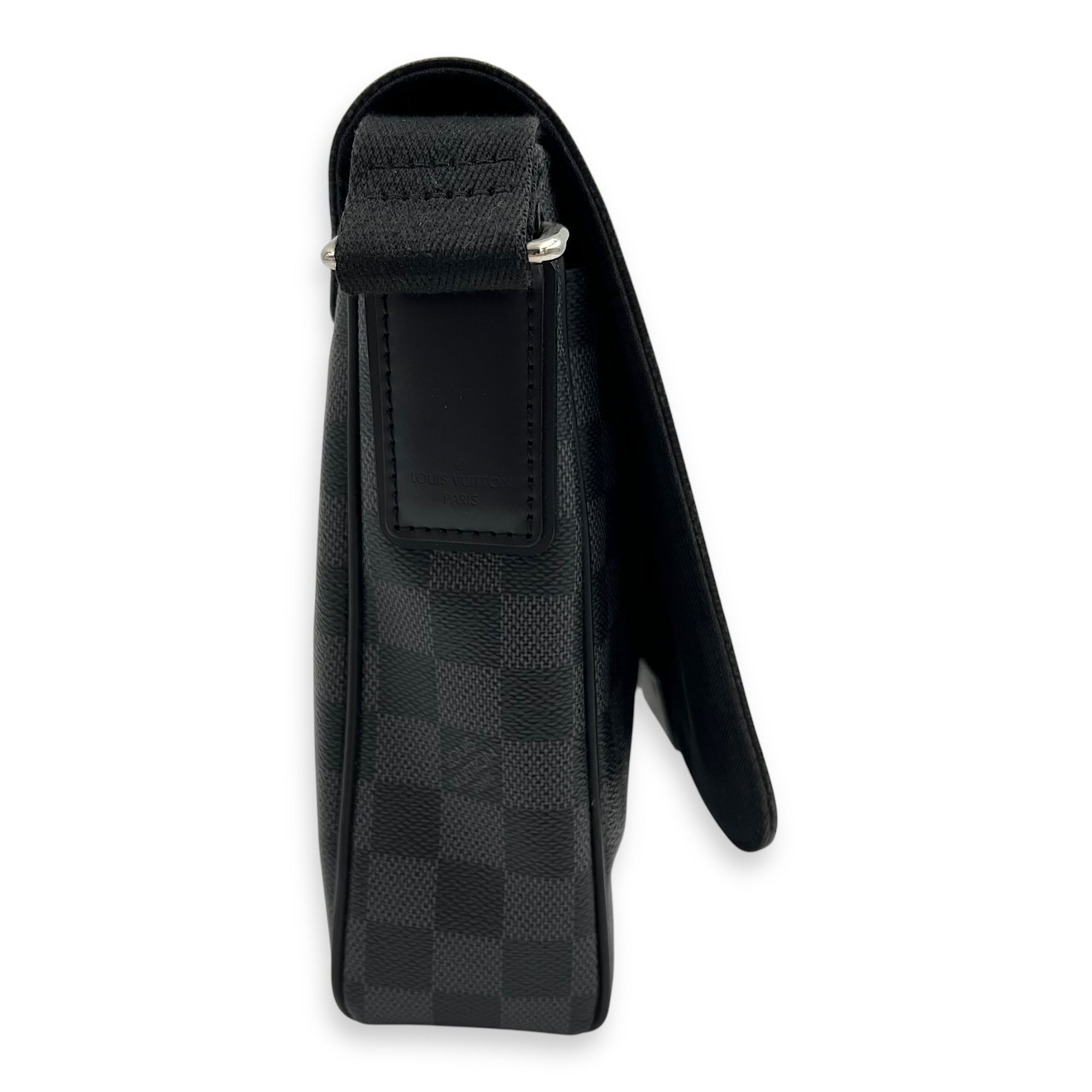 Louis Vuitton District Messenger PM Black in Coated Canvas, Silver hardware_3