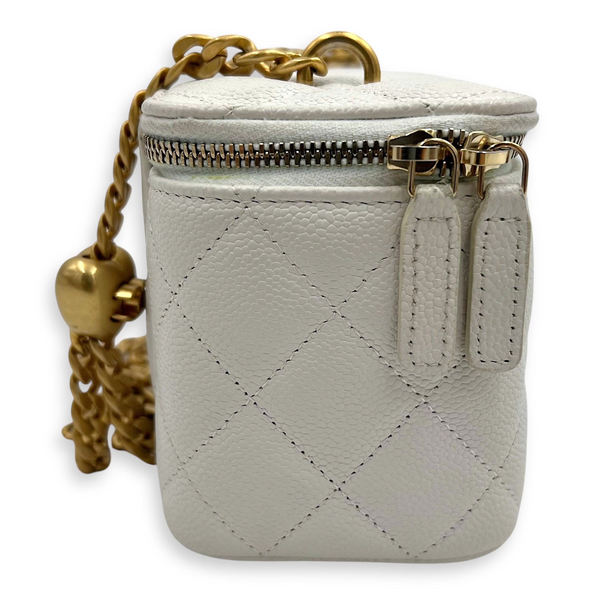 Chanel Pearl Crush White Vanity Bag in Caviar Leather, Gold hardware_3