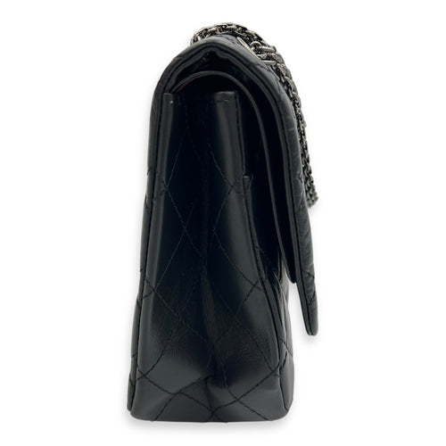 Chanel 2.55 Shoulder Bag Black in Calfskin, Ruthenium hardware_3