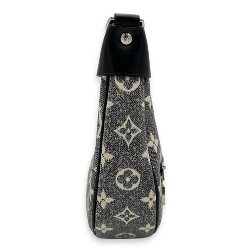 Louis Vuitton Loop Shoulder Bag Black in Denim, Silver hardware_12