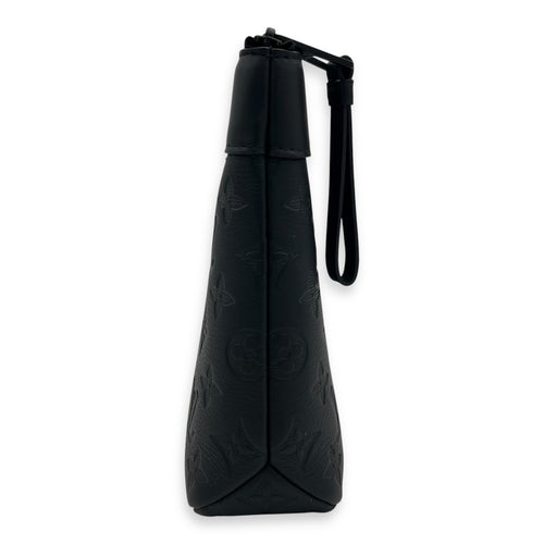 Louis Vuitton Pochette Pouch Black in Calfskin, Lacquered Metal hardware_6