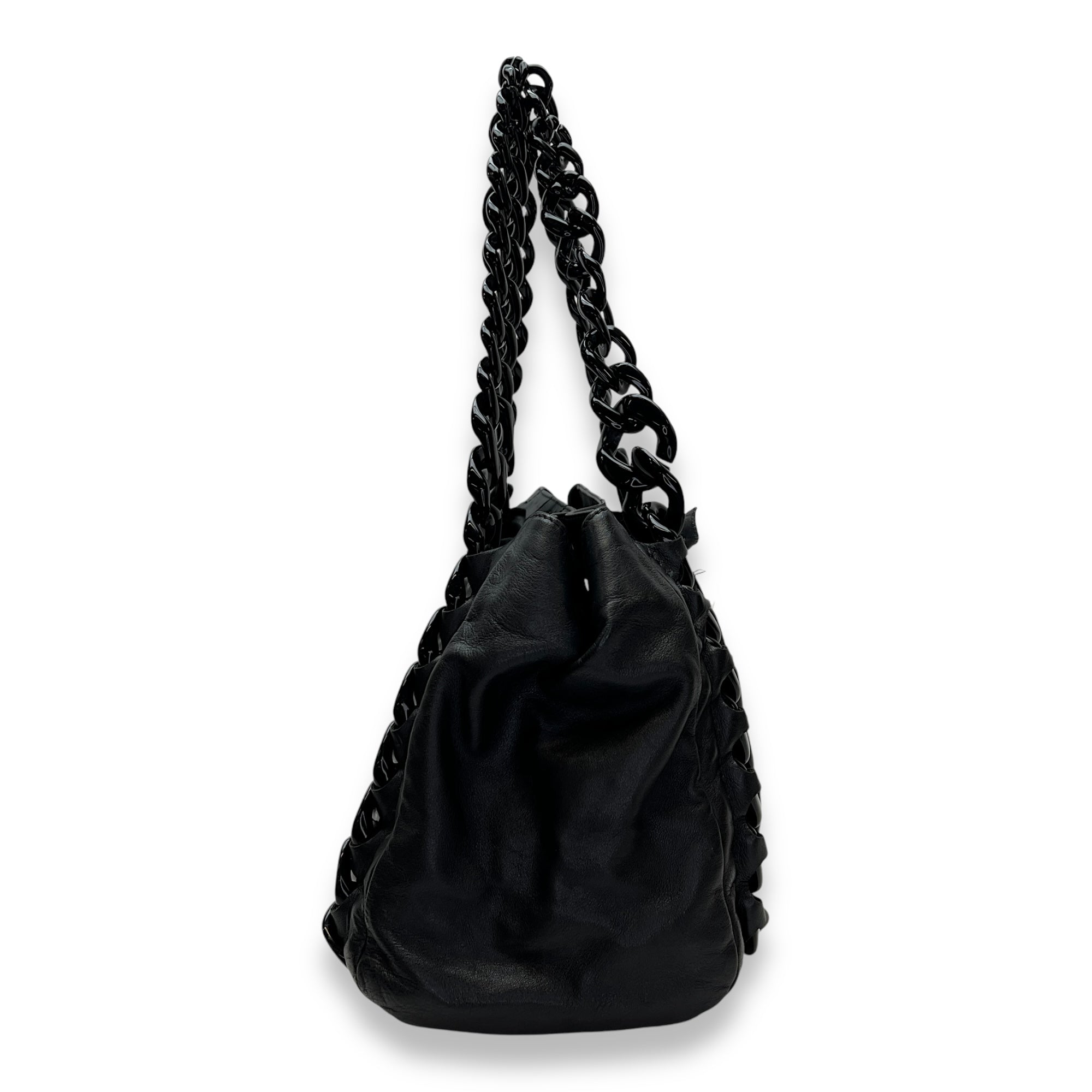 Modern Chain Rhodoid East West Black Shoulder Bag in Calfskin, Lacquered Metal hardware