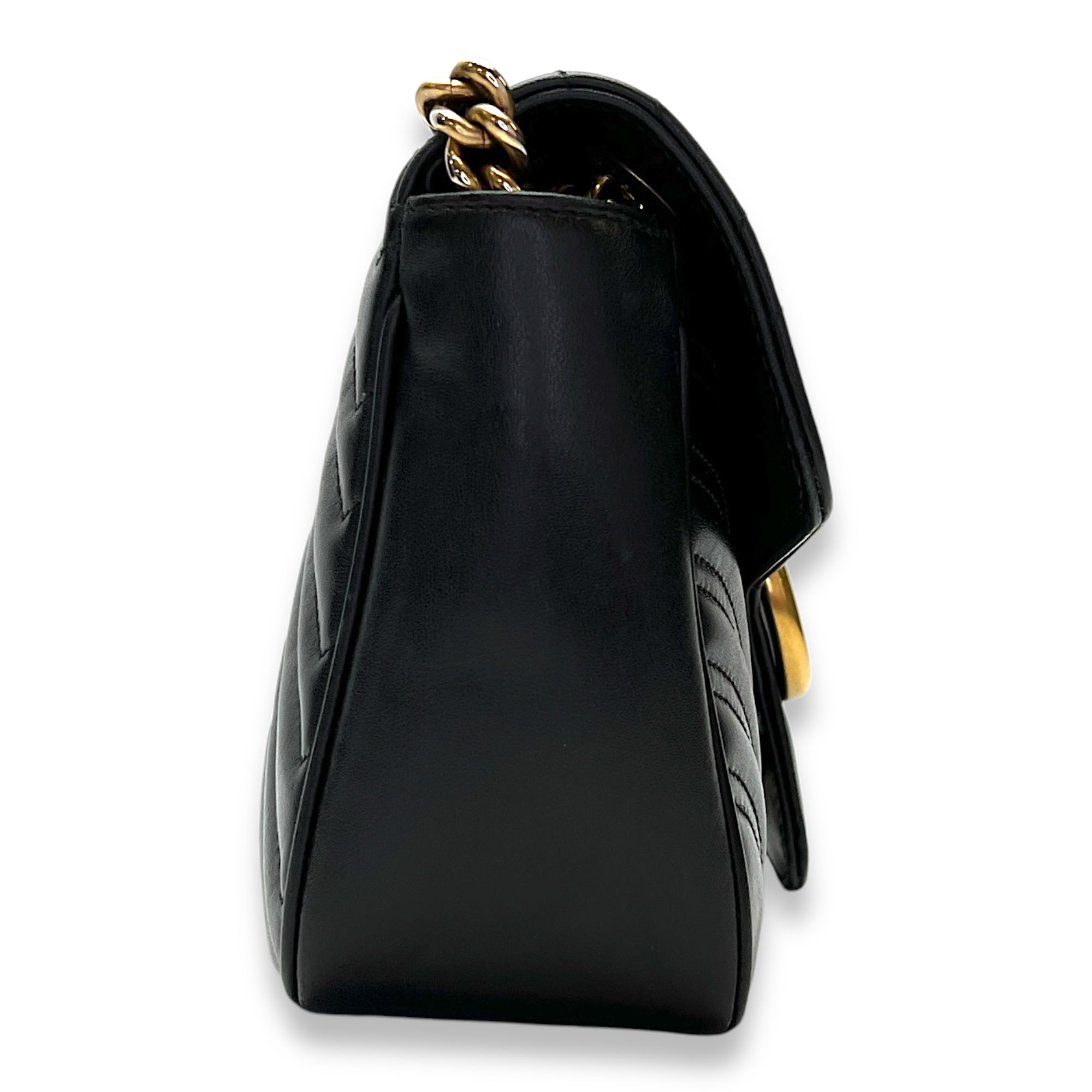 GG Marmont Shoulder Bag Small Black in Calfskin, Gold hardware