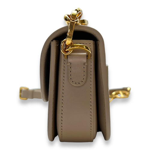 Montaigne Avenue Beige Crossbody Bag in Calfskin, Gold hardware