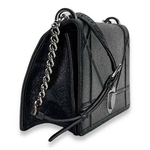 Diorama Medium Shoulder bag in Distressed leather, Silver Hardware