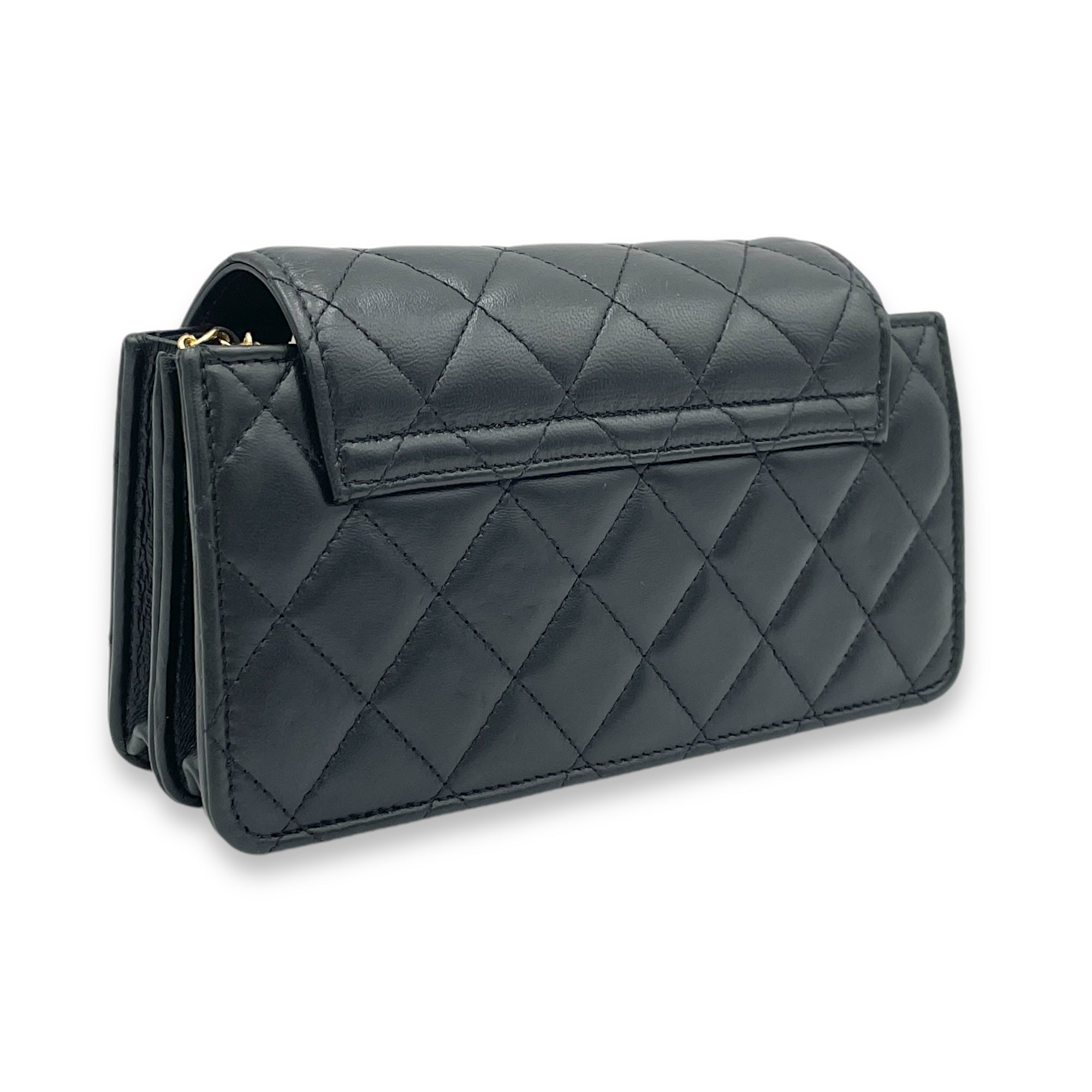 Quilted Flap Crossbody bag in Lambskin, Gold Hardware