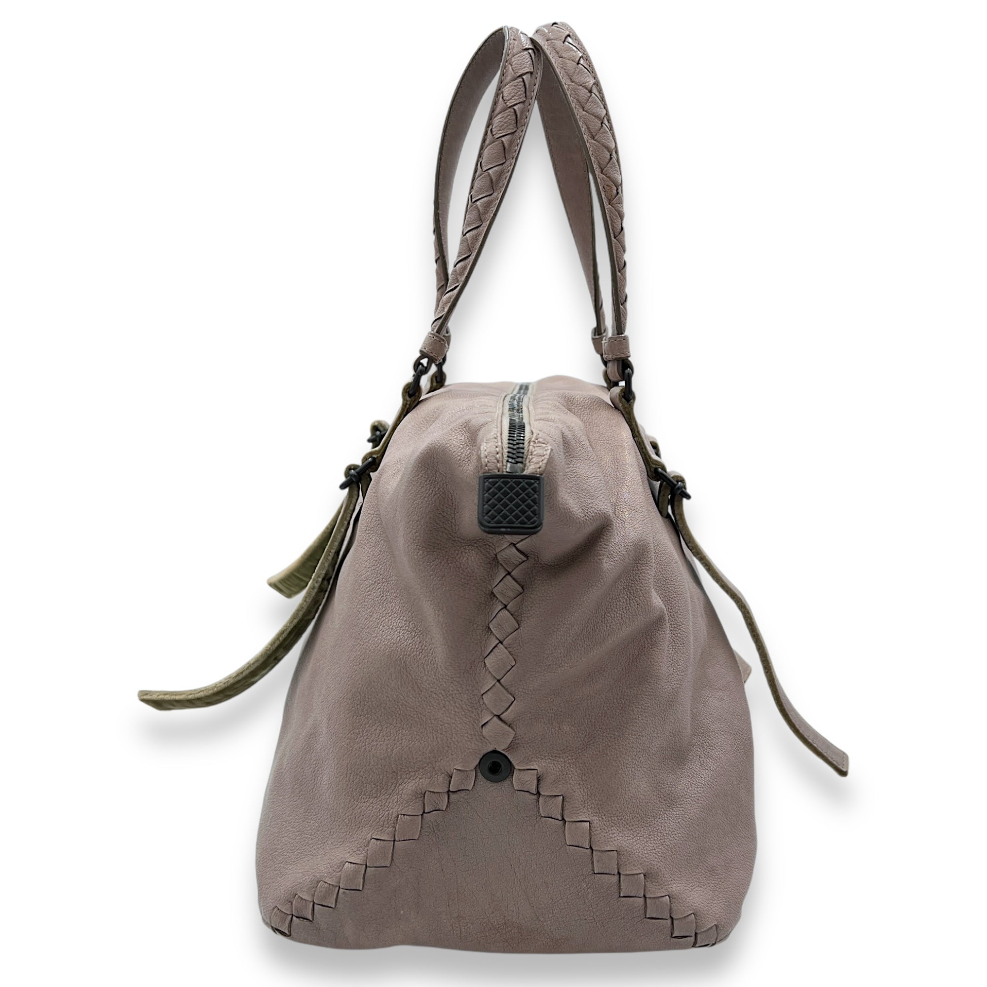 Shoulder Bag Shoulder bag in Calfskin, Gunmetal Hardware