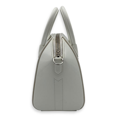 Antigona Mini White Top Handle Bag in Patent Leather, Silver hardware