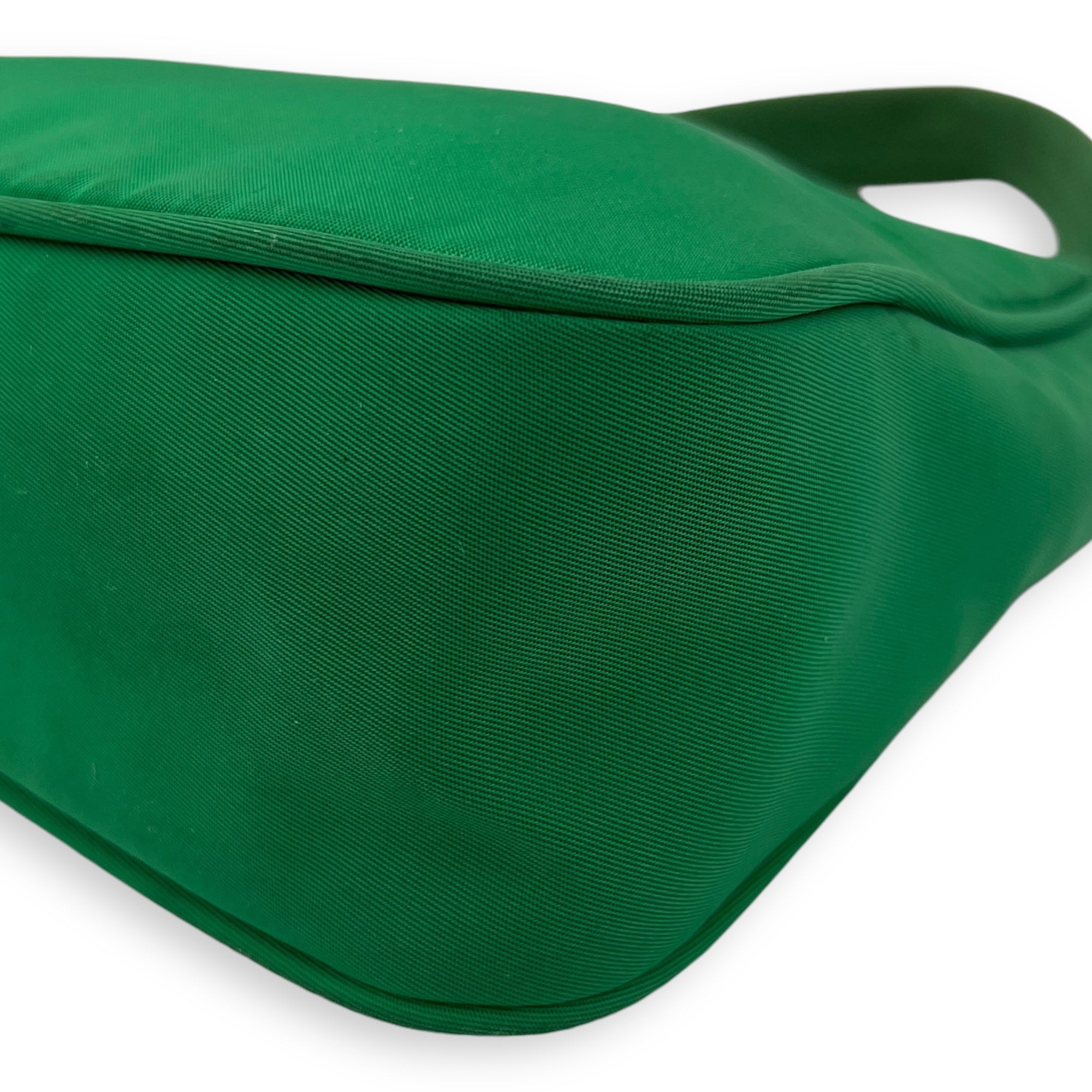 Re-Edition 2000 Shoulder Bag Green in Nylon, Silver hardware