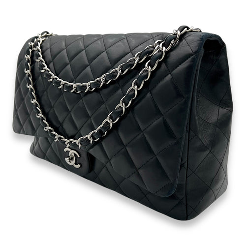 Classic Maxi Single Flap Shoulder Bag in Lambskin, Silver hardware