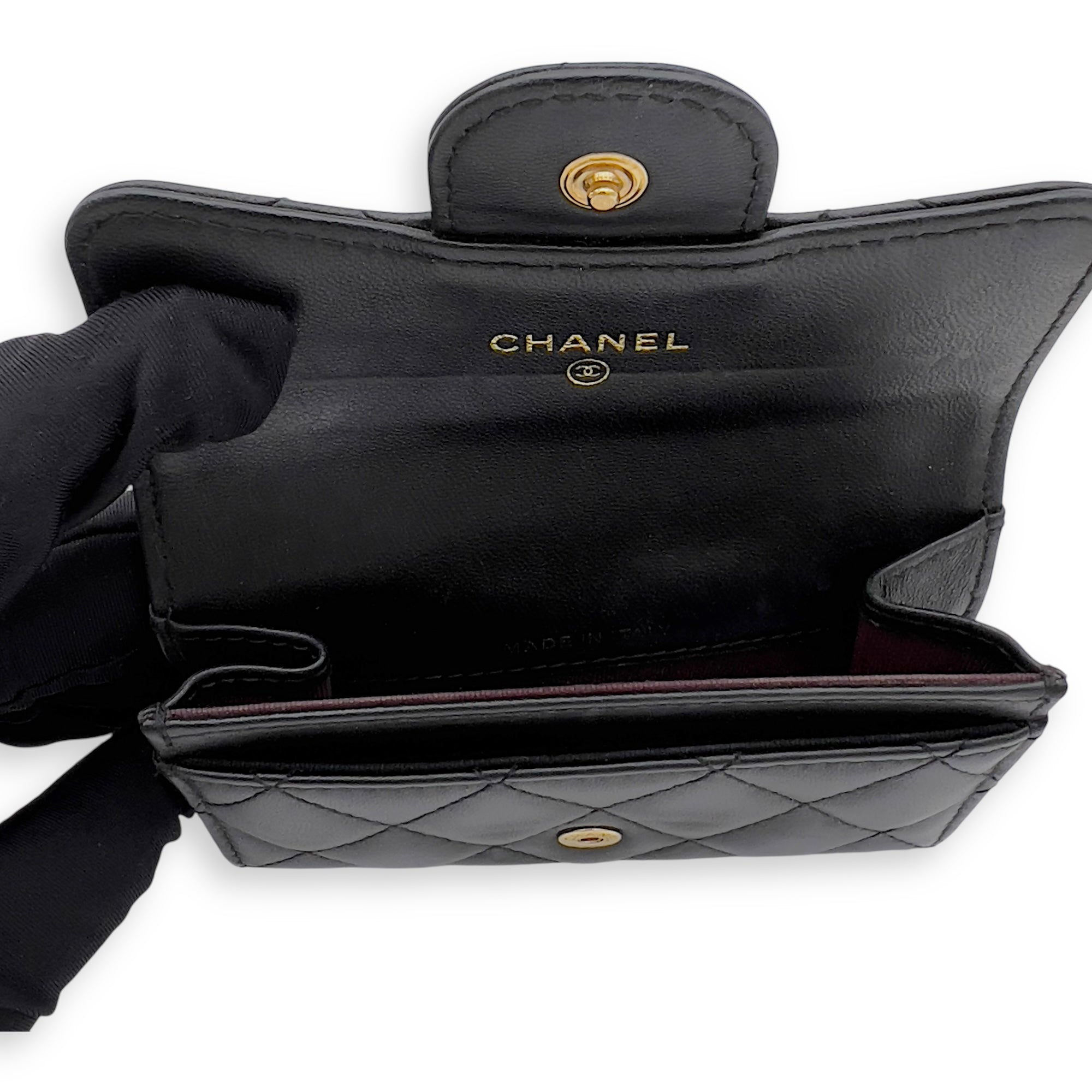 Chanel Classic Wallet Black in Lambskin, Gold hardware_8