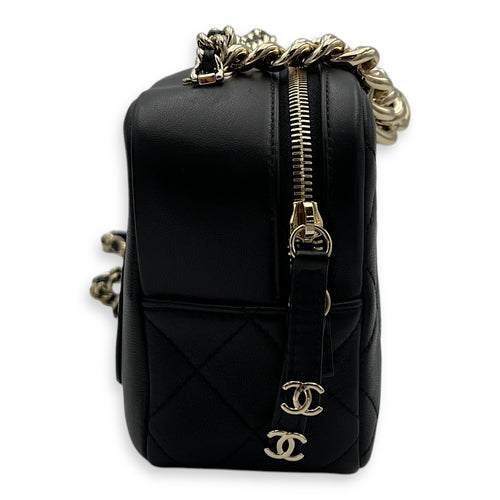 Chanel CC Camera Studded Black Shoulder Bag in Lambskin, Gold hardware_4