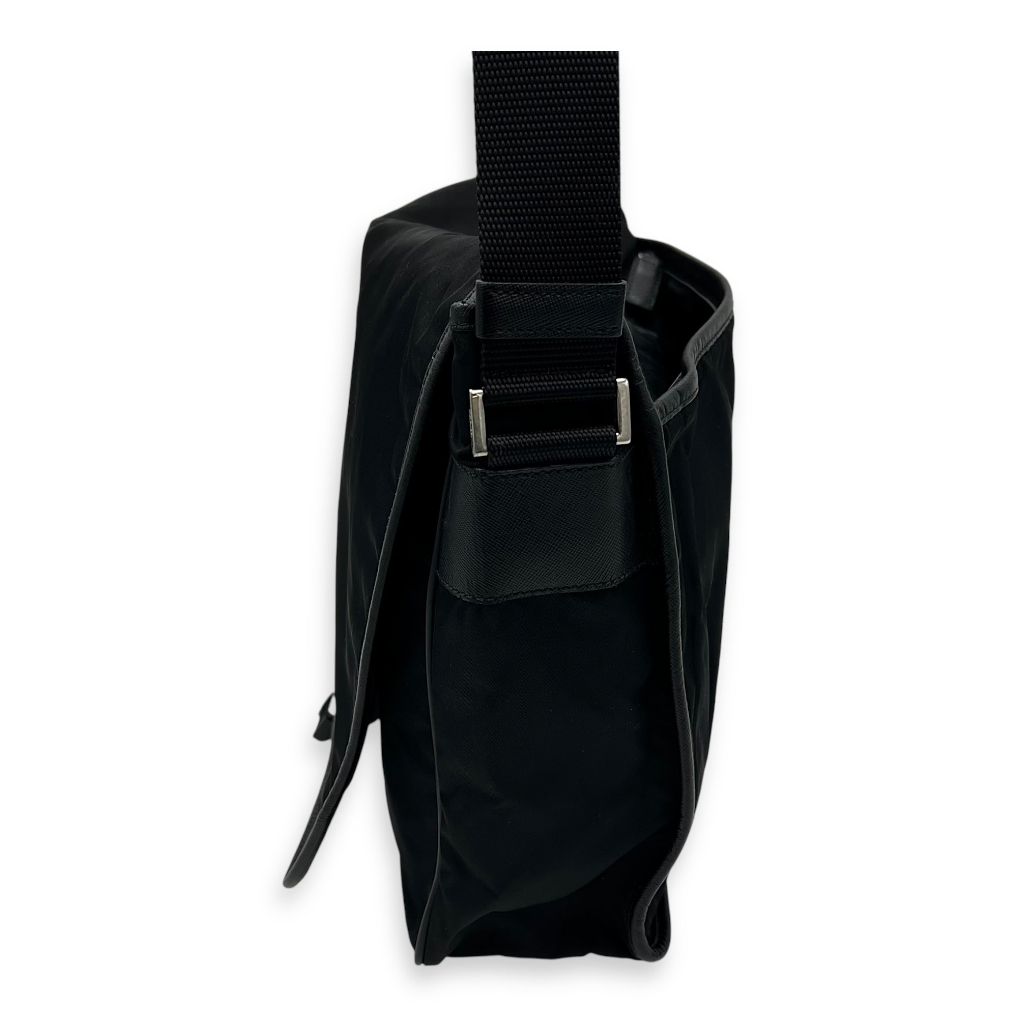 Prada Logo Messenger Black in Nylon, Silver hardware_4