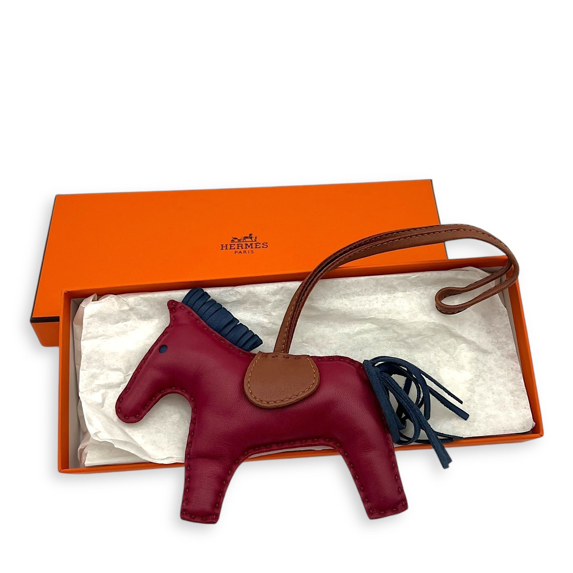 Hermès Rodeo MM Red Bag Accessory in Lambskin_4