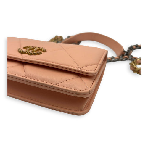 Chanel C19 Wallet On Chain Peach in Lambskin, Mixed hardware_12