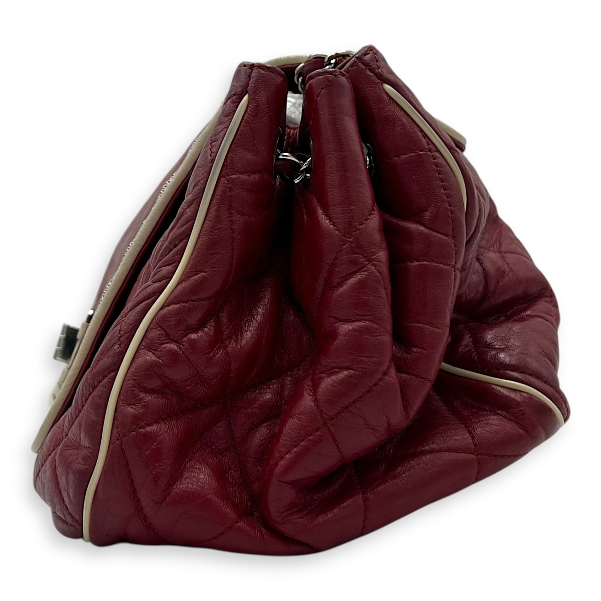Chanel Vintage Shoulder Bag Red in Calfskin, Silver hardware_4