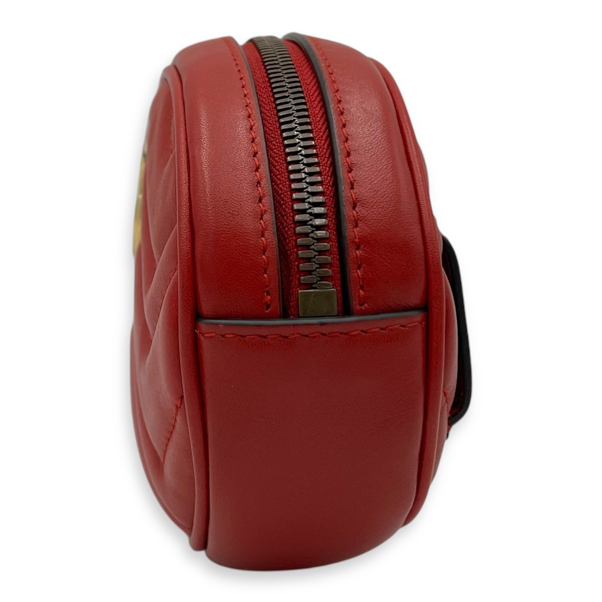 Gucci GG Marmont Belt Bag Red in Calfskin, Gold hardware_4