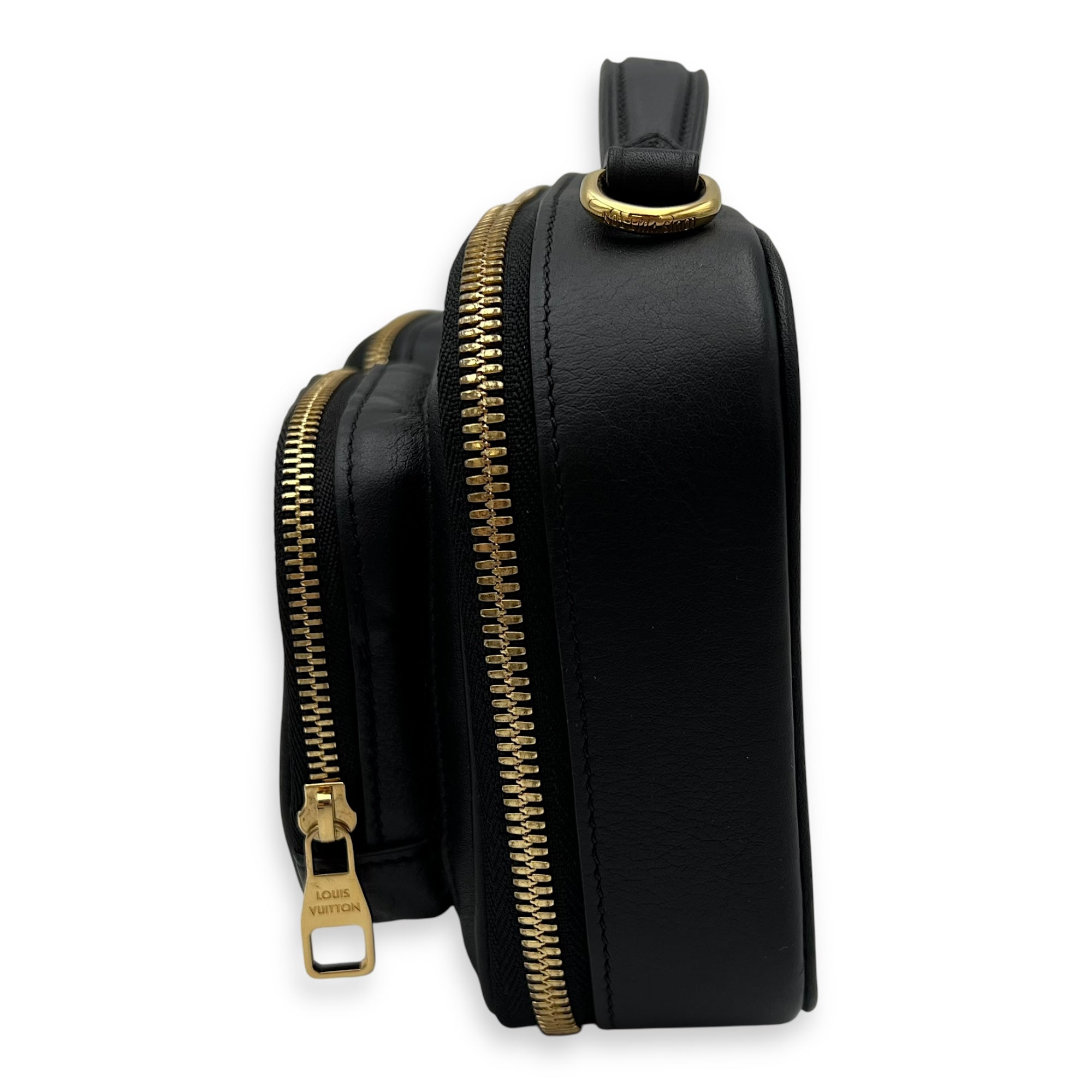 Louis Vuitton Utility Black Crossbody Bag in Monogram Empreinte Leather, Gold hardware_4