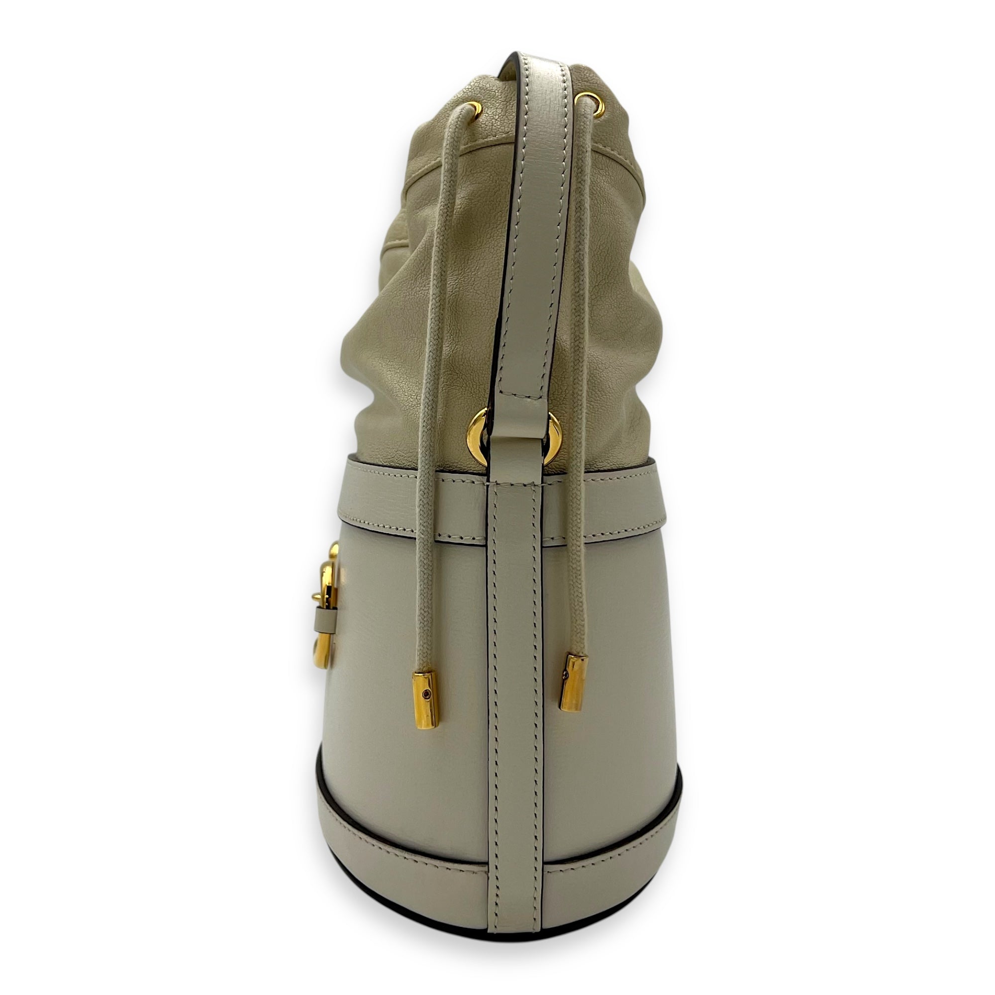 Gucci Horsebit 1955 White Bucket Bag in Calfskin, Gold hardware_4