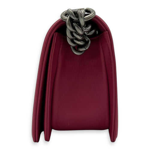 Chanel Boy Shoulder Bag Pink in Calfskin, Ruthenium hardware_4