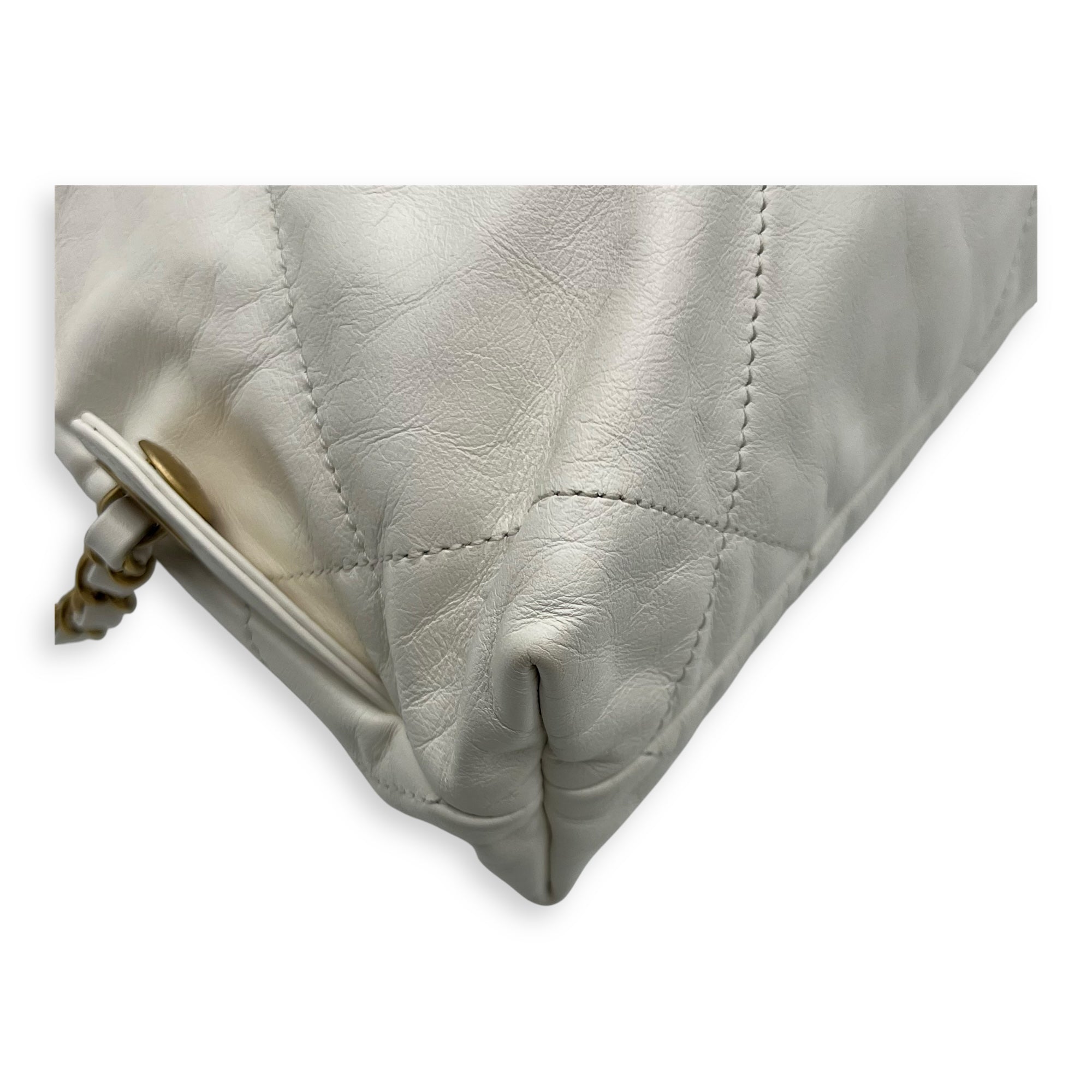 Chanel C22 Backpack White in Calfskin, Gold hardware_9