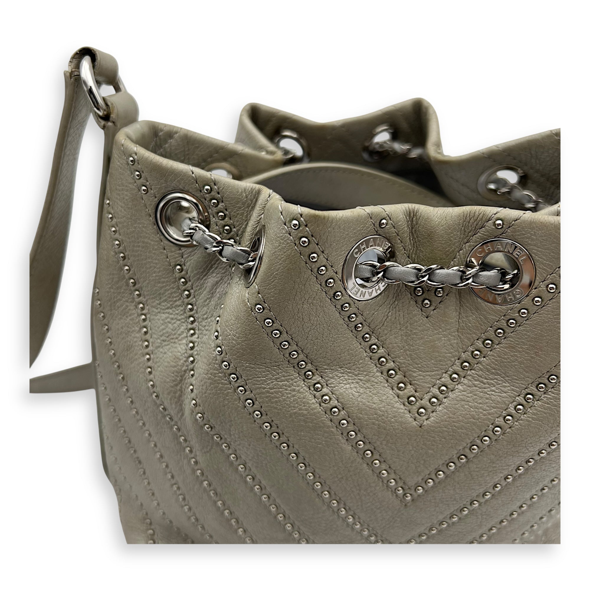 Chanel CC Chevron Bucket Bag Silver in Calfskin, Silver hardware_12
