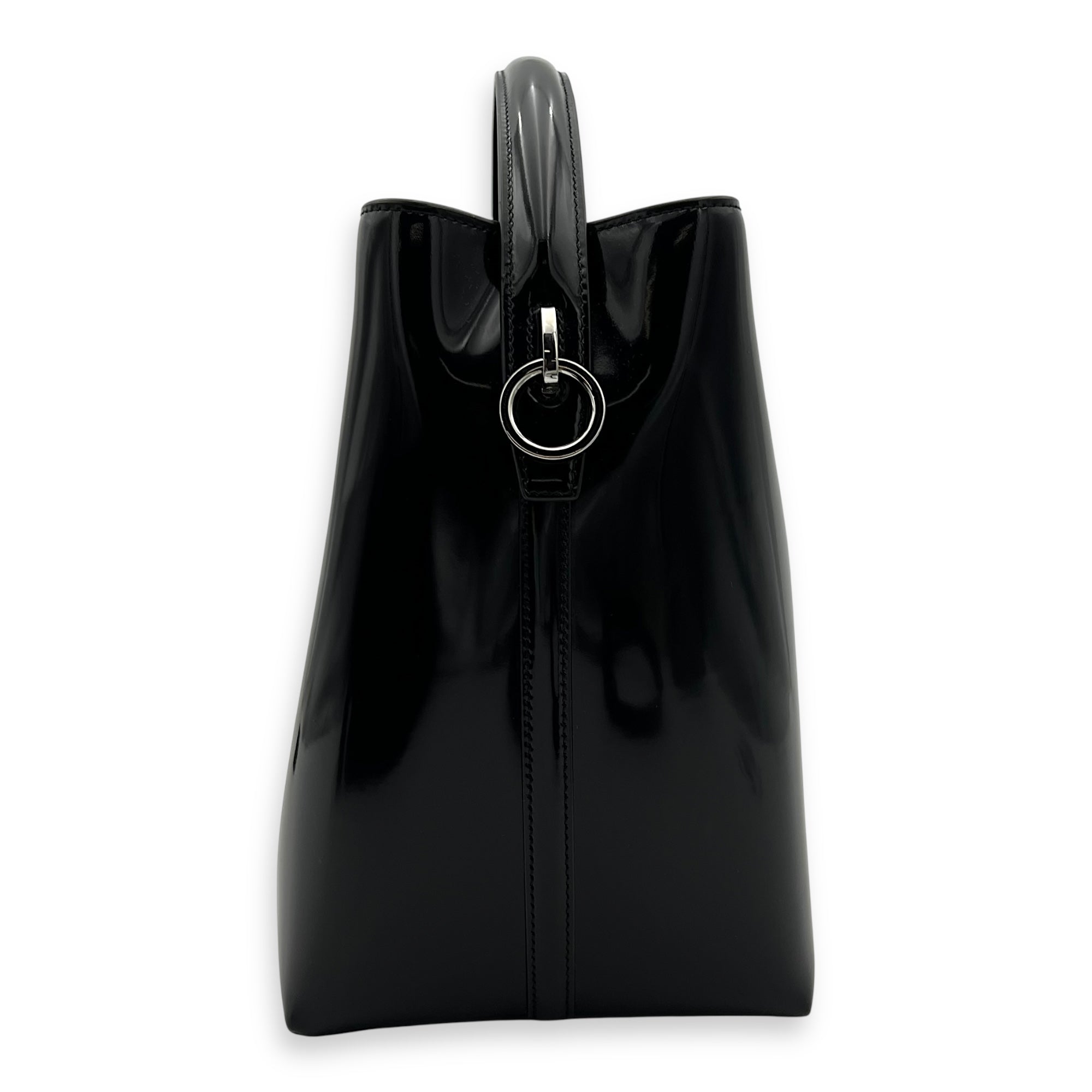 Saint Laurent Le 37 Bucket Bag Black in Patent Leather, Silver hardware_4