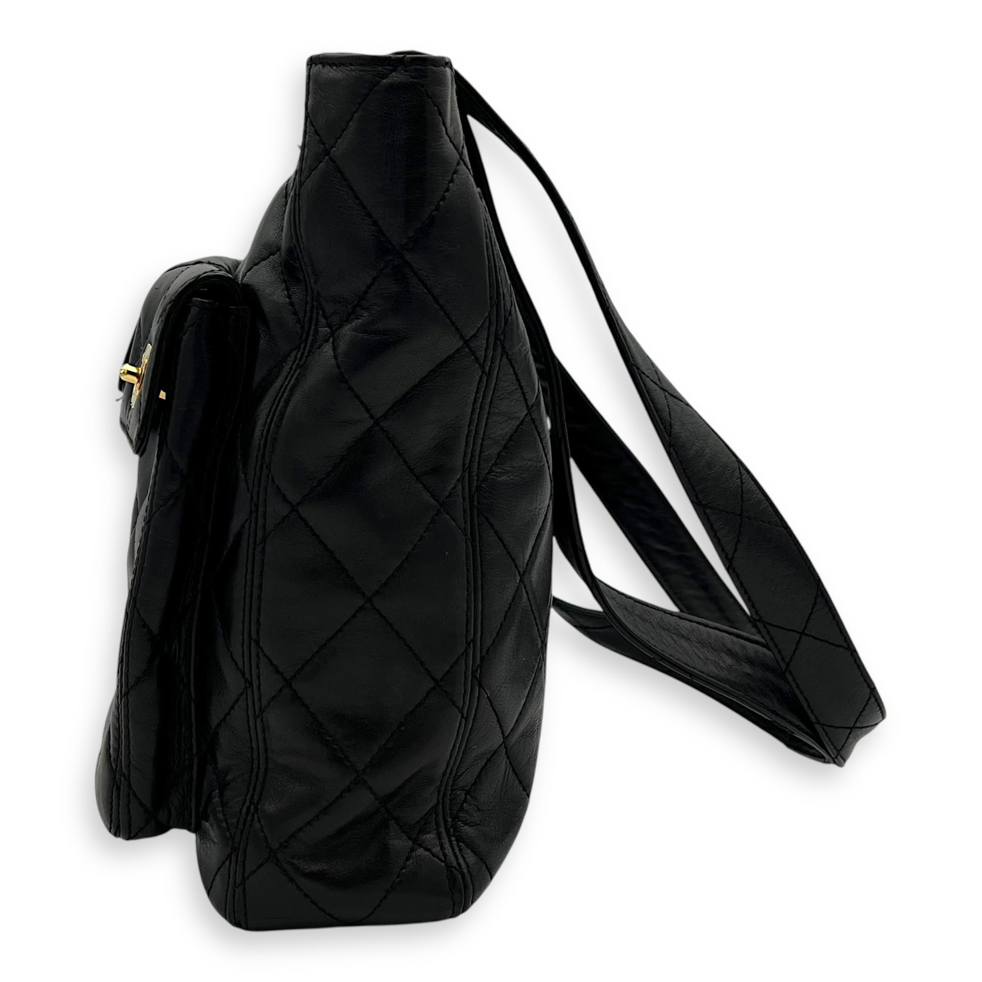 Chanel Vintage Turnlock Shoulder Bag Black in Lambskin, Gold hardware_4