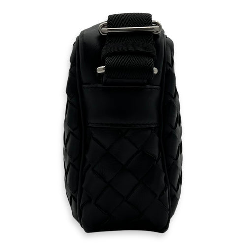 Bottega Veneta Intrecciato Crossbody Bag Black in Calfskin, Ruthenium hardware_4