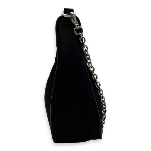 Prada Re-Edition 2005 Shoulder Bag Black in Nylon, Silver hardware_4