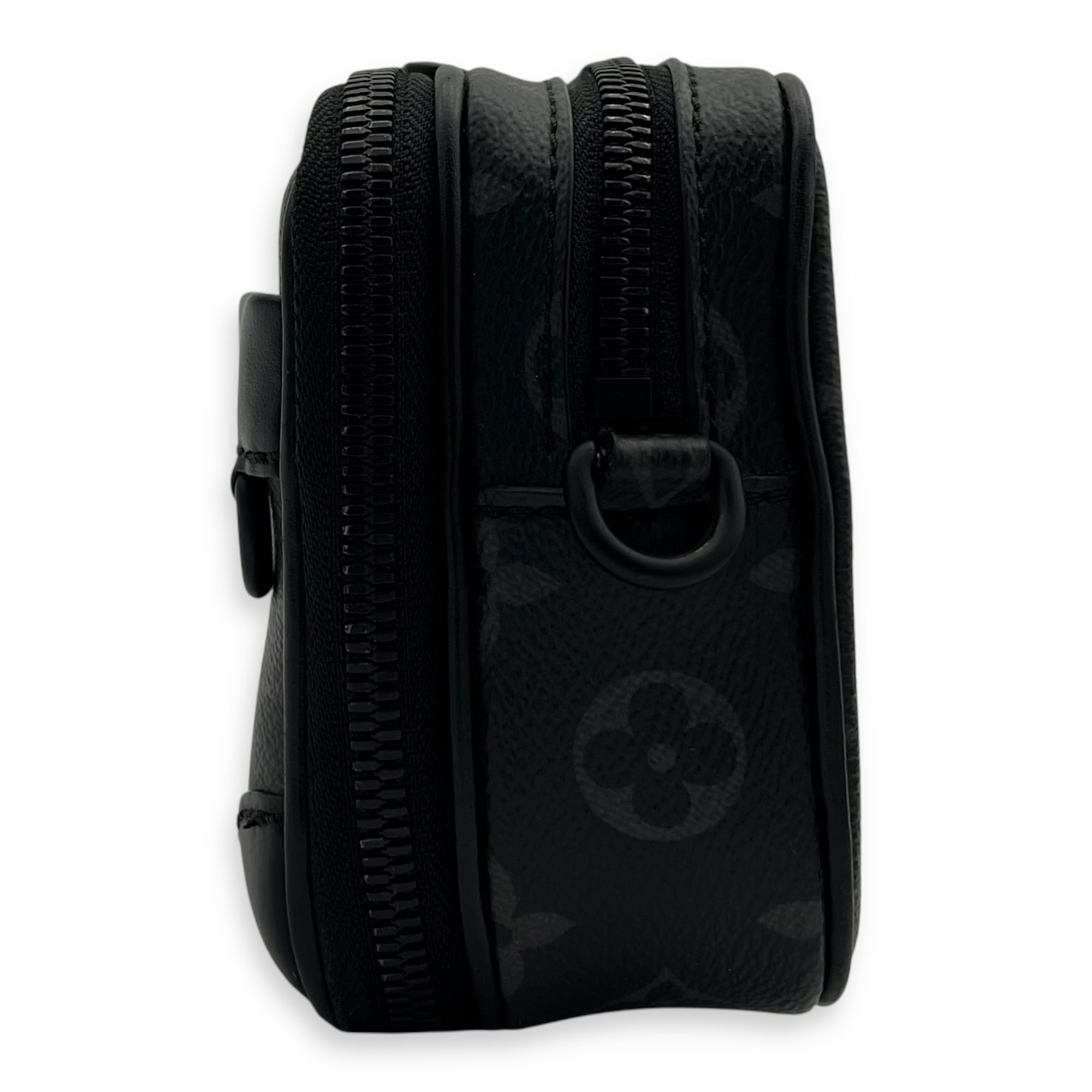 Louis Vuitton Alpha Crossbody Bag Black in Monogram Coated Canvas, Lacquered Metal hardware_4