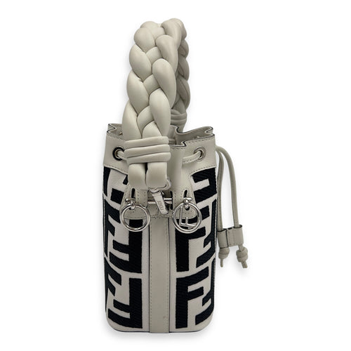 Fendi Mon Tresor White Bucket Bag in Canvas, Silver hardware_3