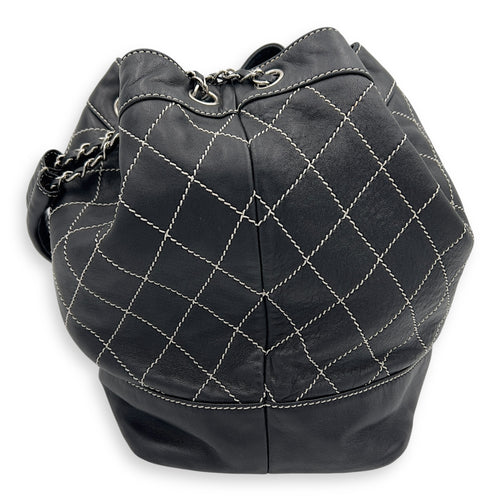 Chanel Surpique Wild Stitch Bucket Bag Black in Lambskin, Silver hardware_4