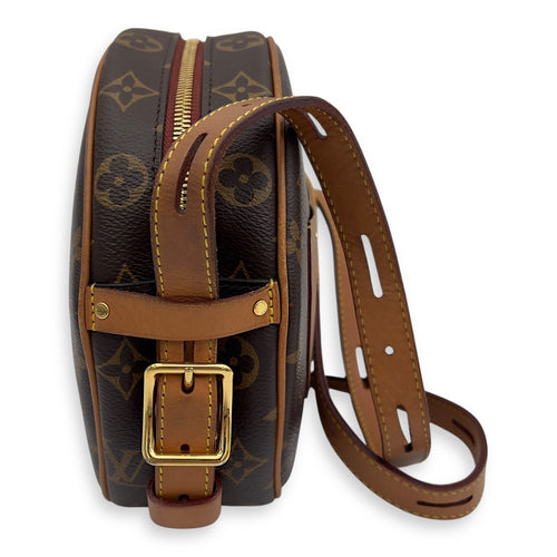 Louis Vuitton Boite a Chapeau MM Brown Crossbody Bag in Monogram Coated Canvas, Gold hardware_4