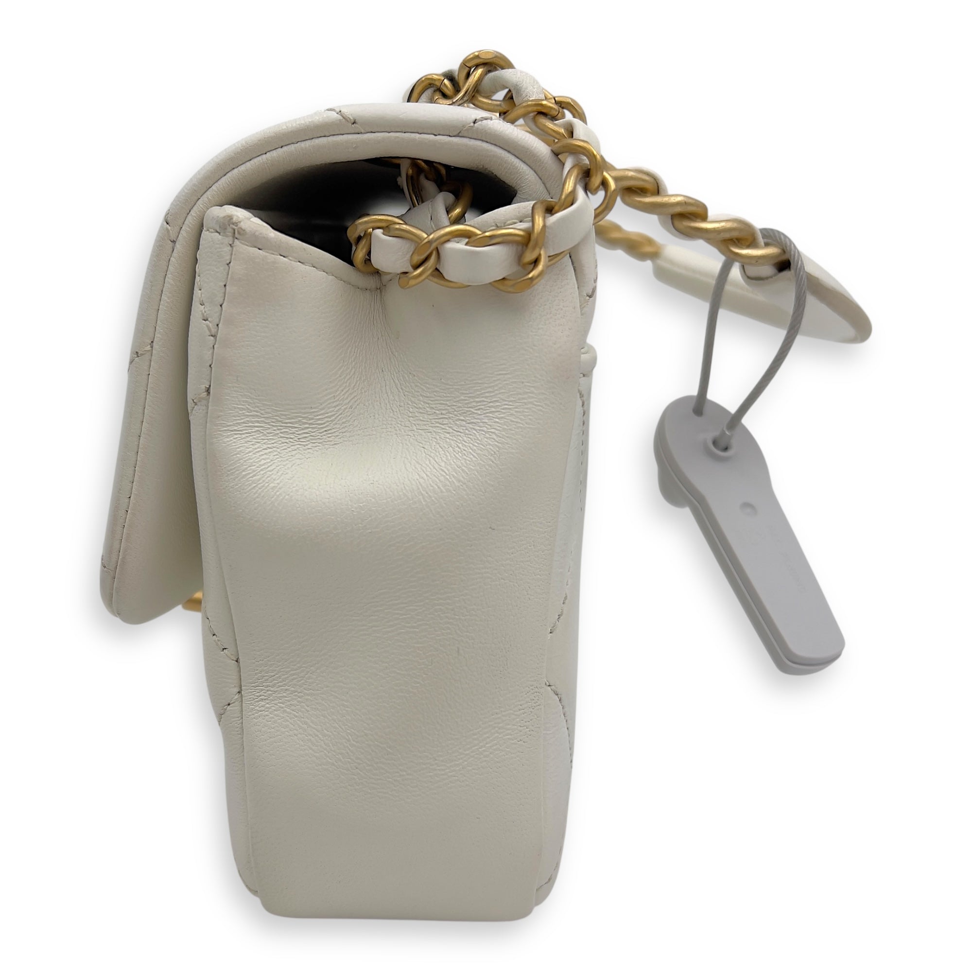 Chanel 20C In The Loop CC Flap White Top Handle Bag in Lambskin, Gold hardware_6