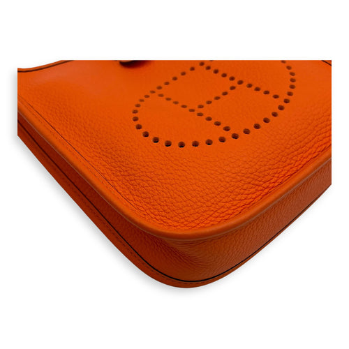 Hermès Evelyne Orange in Clemence, Gold hardware_11