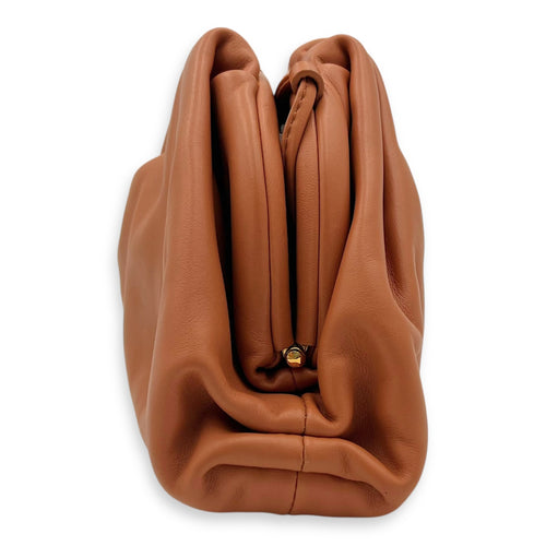 Bottega Veneta The Pouch Crossbody Bag Brown in Lambskin, Gold hardware_4