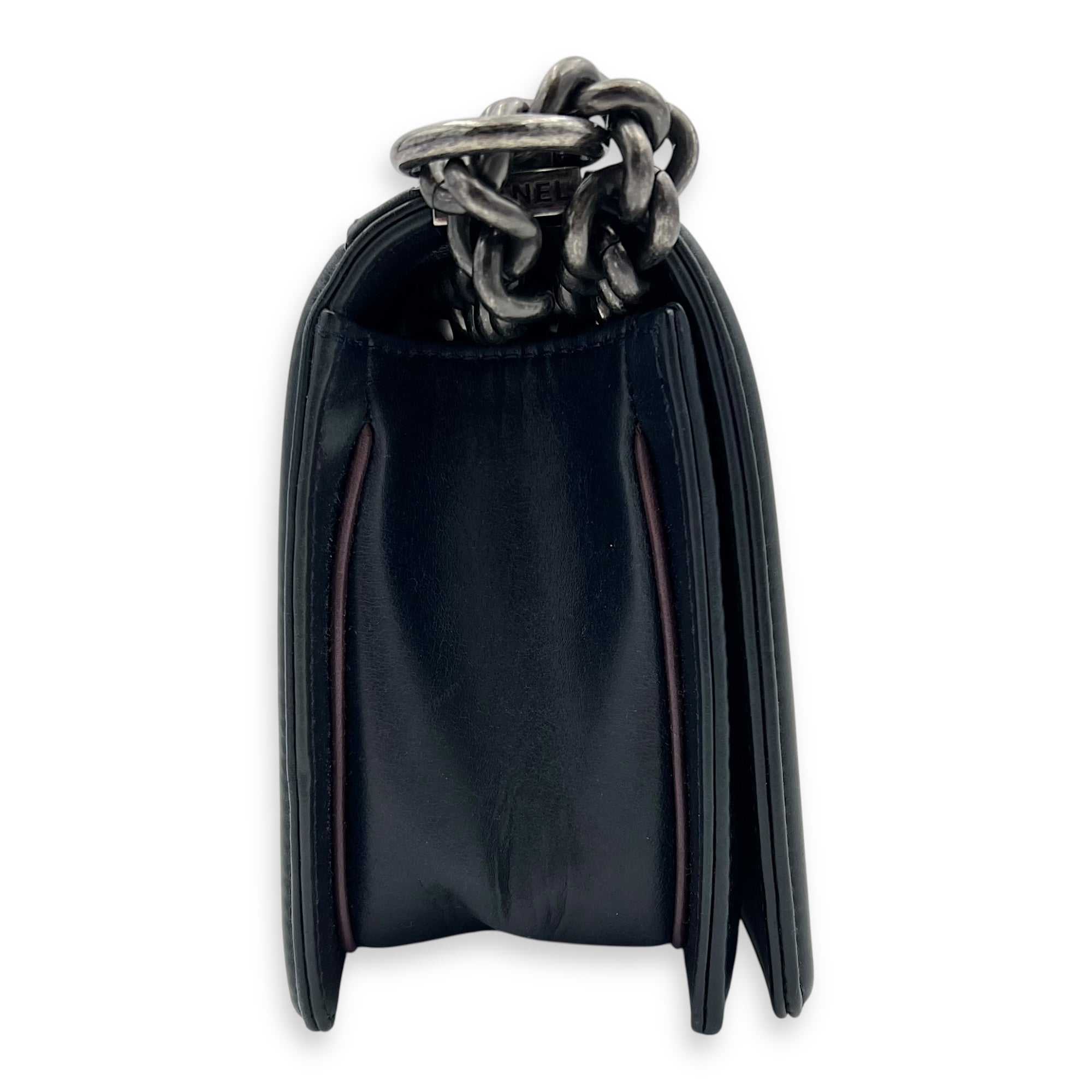 Chanel Boy Medium Blue Shoulder Bag in Lambskin, Ruthenium hardware_4