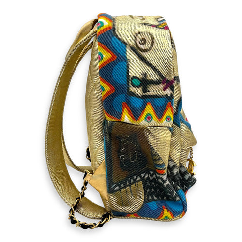 Chanel Grafitti Backpack Gold in Canvas, Gold hardware_4