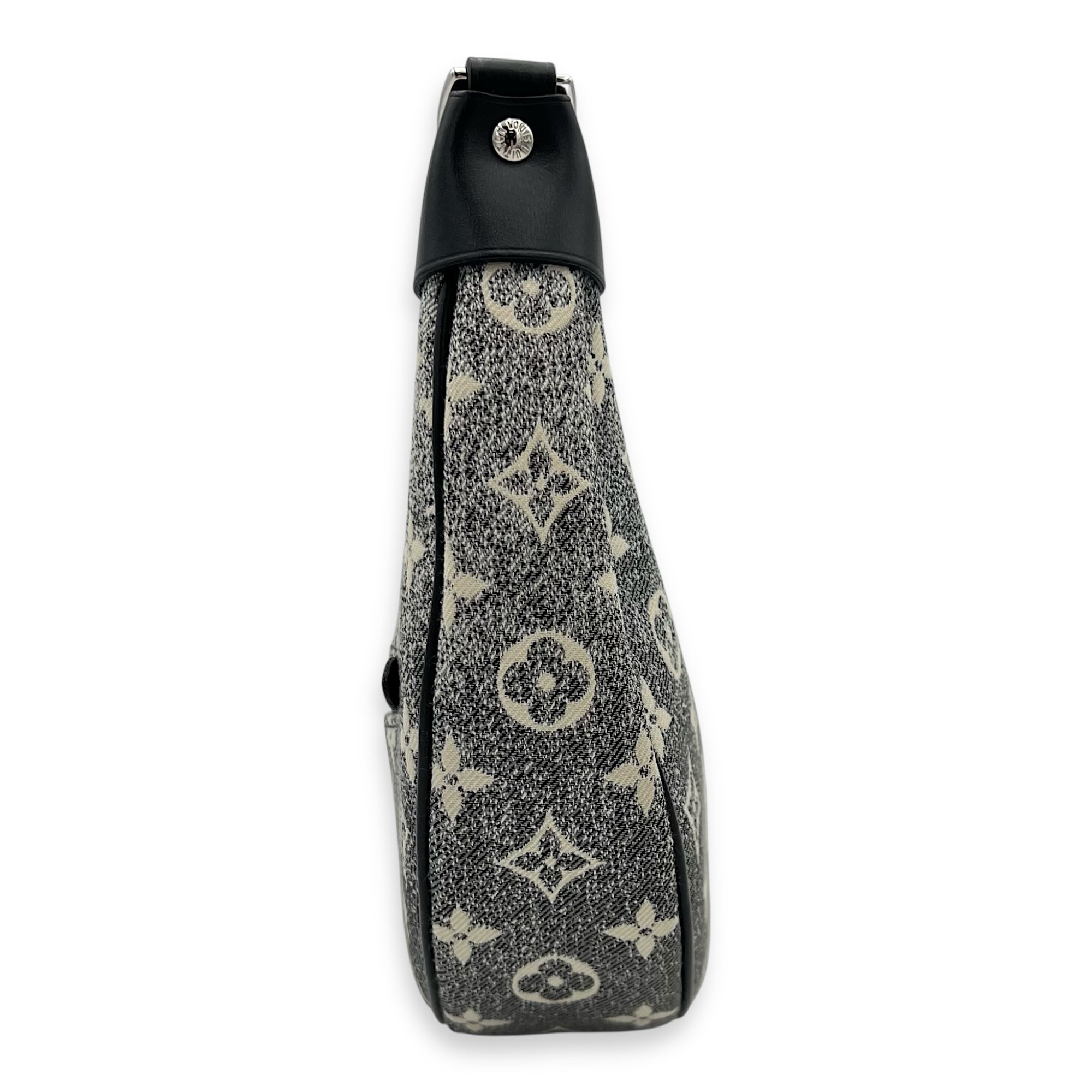 Louis Vuitton Loop Shoulder Bag Black in Denim, Silver hardware_9