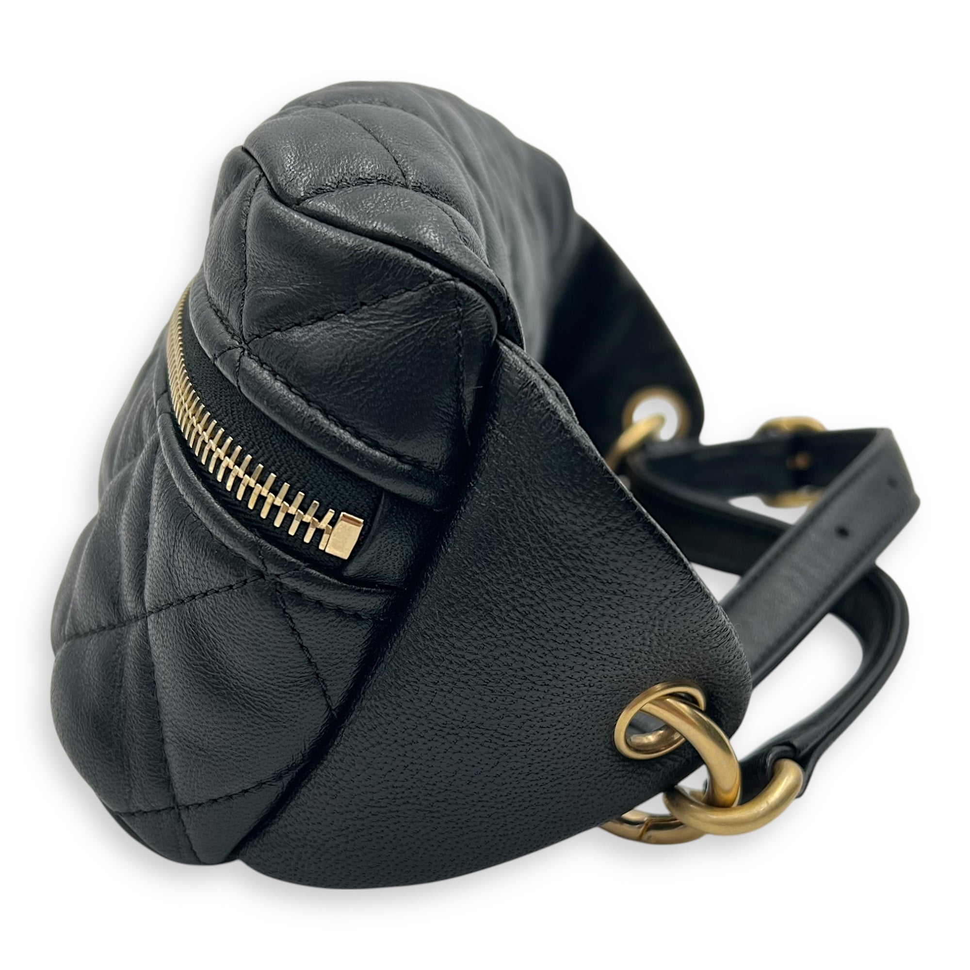 Chanel CC Quilted Belt Bag Black in Calfskin, Gold hardware_4