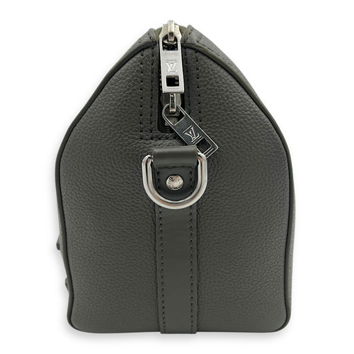 Louis Vuitton Keepall Green Top Handle Bag in Aerogram Leather, Silver hardware_4