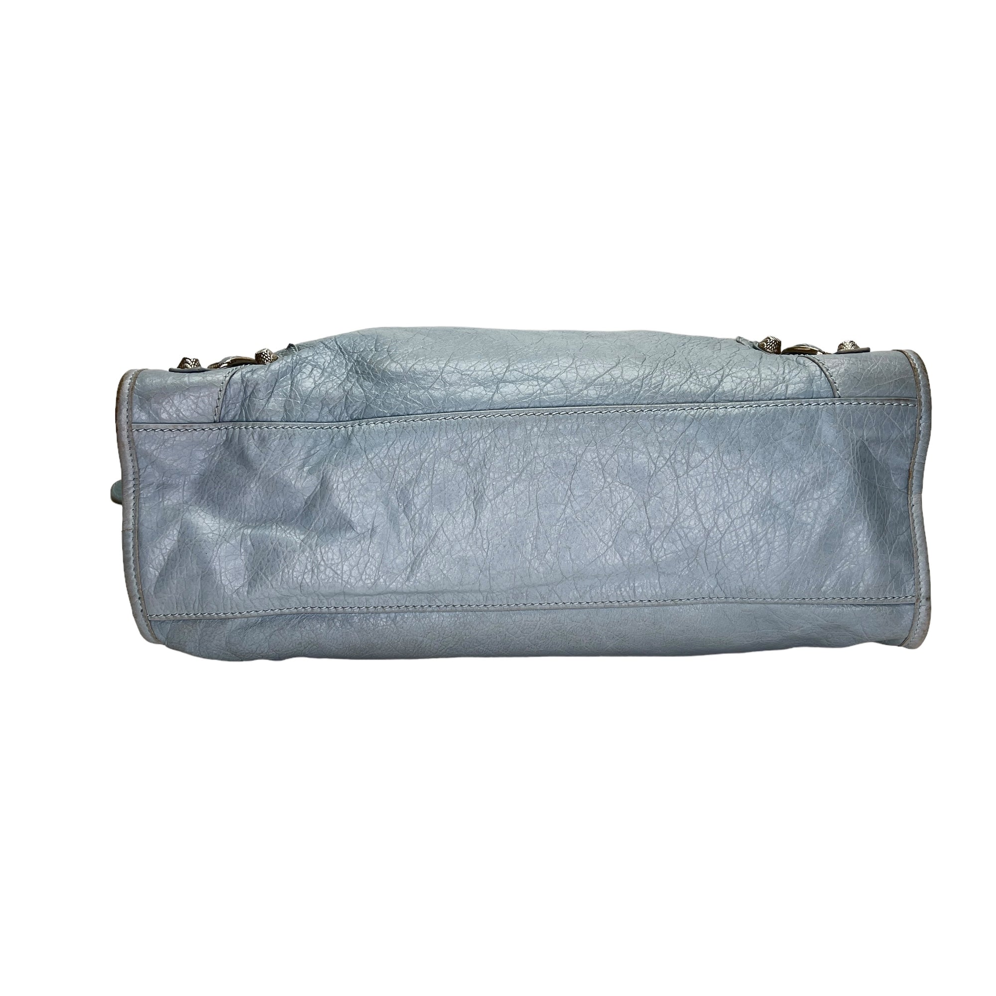 City Medium Blue Shoulder Bag in Distressed Leather, Silver hardware