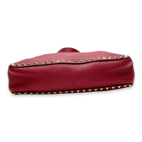 Rockstud Hobo Red Shoulder Bag in Calfskin, Gold hardware