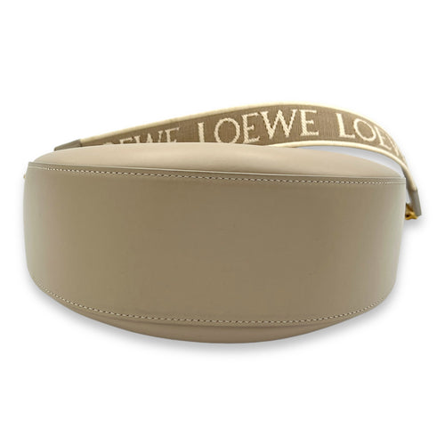 Luna Brown Shoulder Bag in Calfskin, Gold hardware