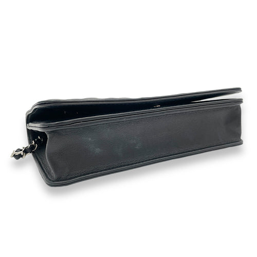 CC Black Wallet On Chain in Lambskin, Silver hardware