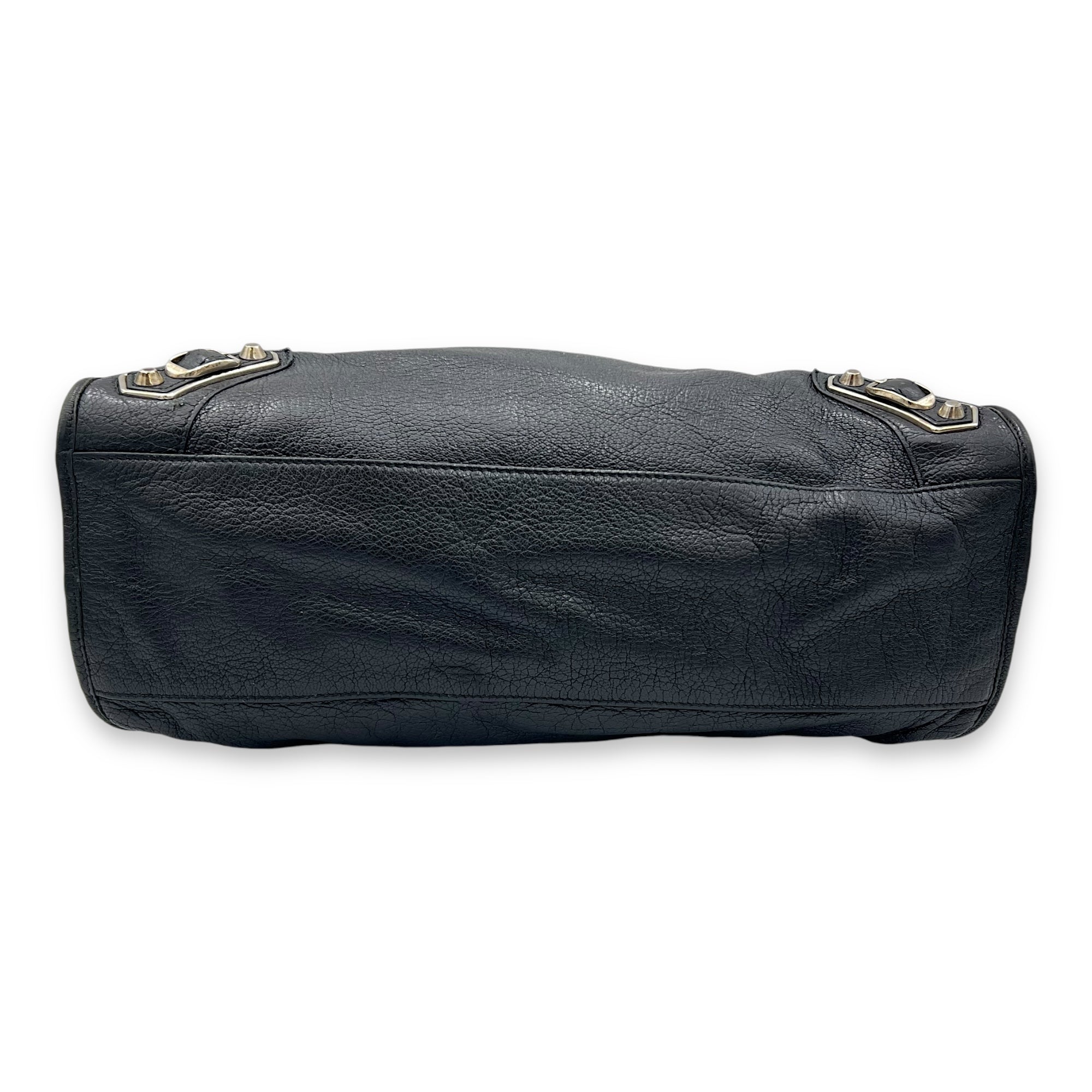 Metallic Edge Medium Black Top Handle Bag in Goat Leather, Silver hardware