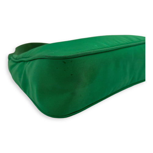 Re-Edition 2000 Shoulder Bag Green in Nylon, Silver hardware